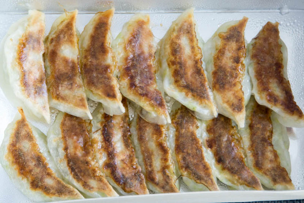 餃子のゆうた の 焼き餃子 ひらつーグルメ 枚方つーしん