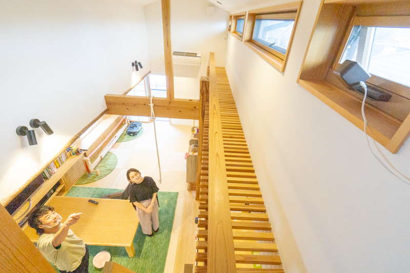 こんなとこも登れんの 枚方にある建築士の家にはリビング兼アスレチックがあった ひらつー不動産 枚方つーしん