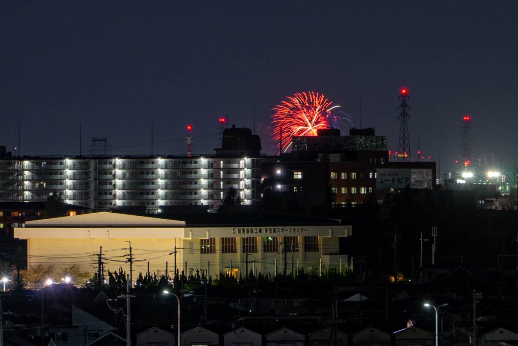 枚方から見たディズニー ミュージック&ファイヤーワークスの花火