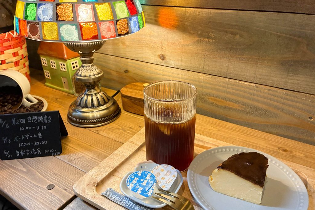 枚方市大垣内町 yorimichi. バスクチーズケーキ