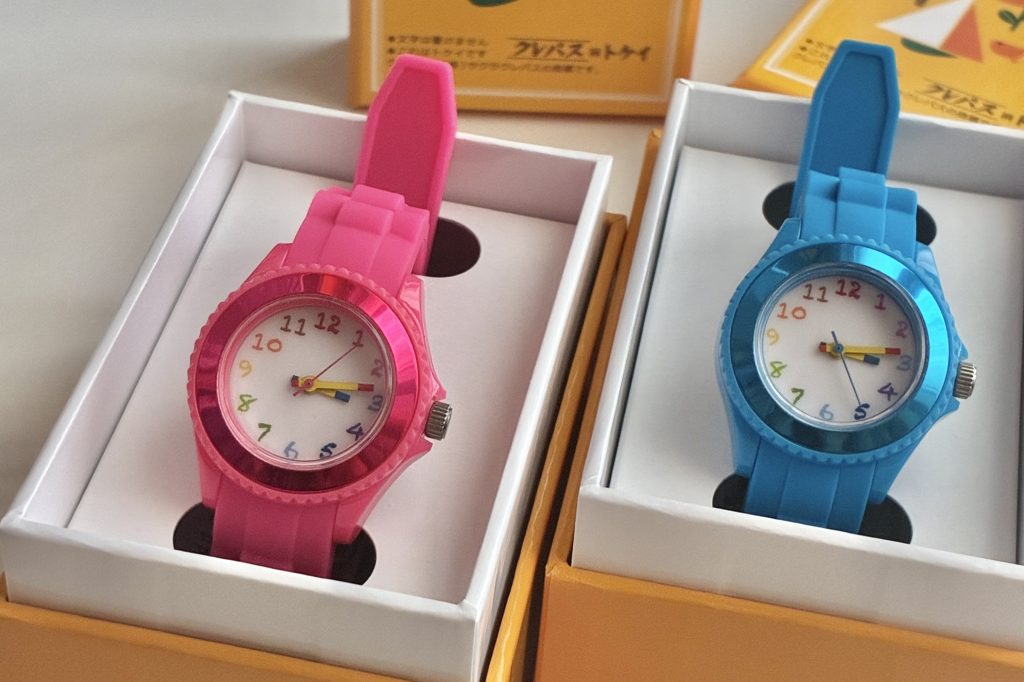クレパス柄トケイの2色購入品