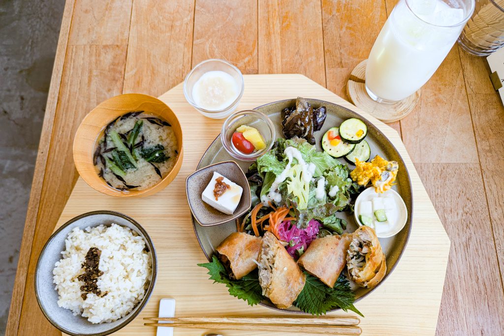 20260801 green商店 麹と季節のごちそうプレート