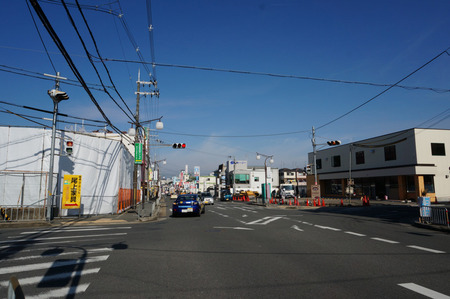 セブンイレブン枚方長尾家具町2丁目店130212-05
