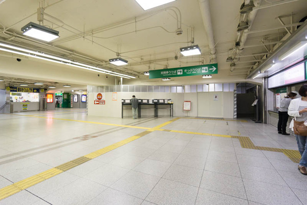 枚方市駅2-1804233