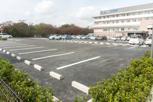 男山病院駐車場-14102115