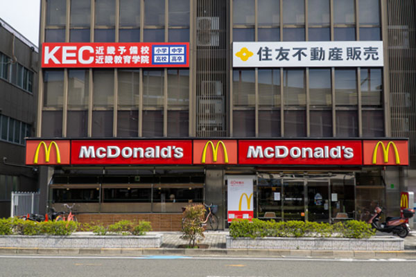 マクド外観