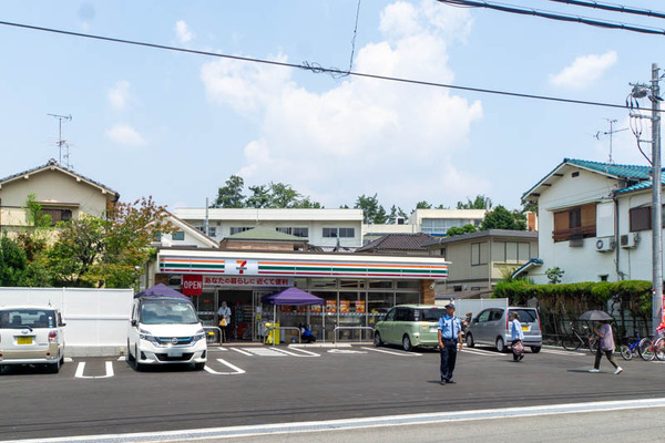 セブンイレブン-1908021-3