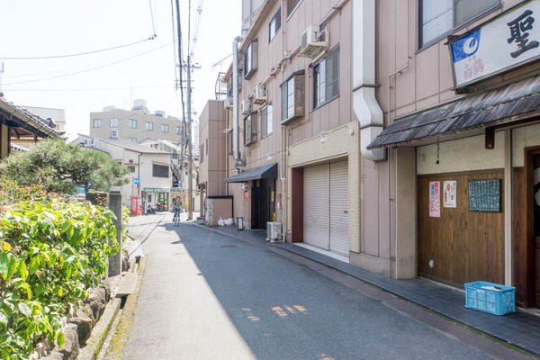 プラット-1804202