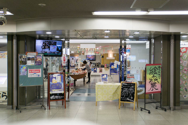 七降るロール-1804281