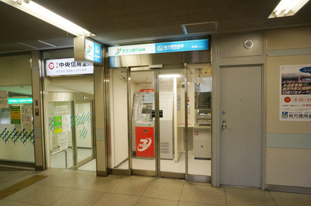 枚方市駅ATM131227-03