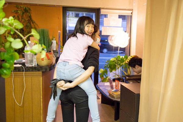 アンズ-18042858