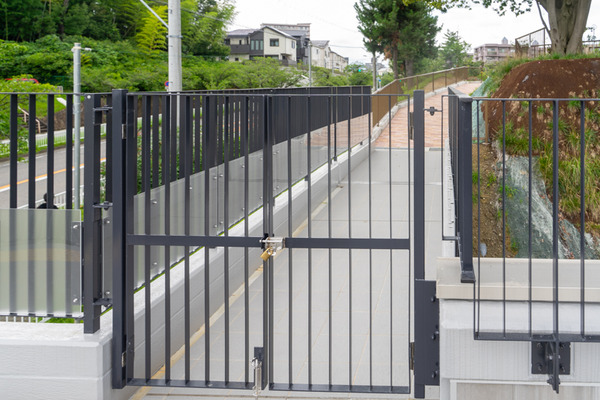 香里ケ丘図書館-20071728
