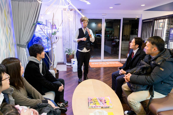 ベースキャンプ-1802192