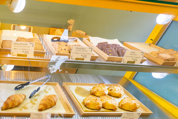 ストロベリー-2101122