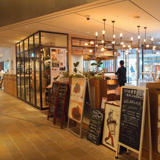 フジマル食堂正方形-9