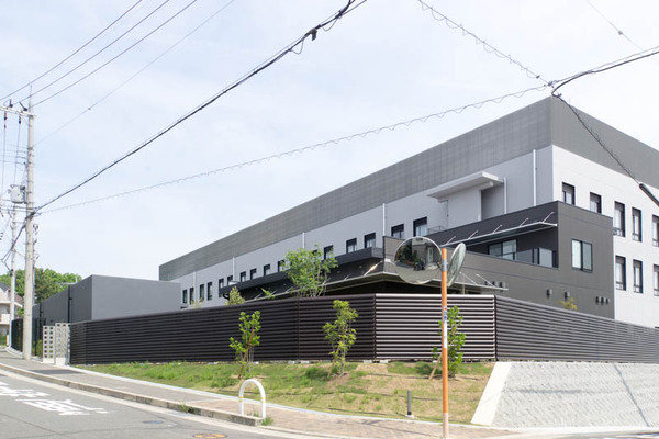 香里ヶ丘有恵会病院-1805018