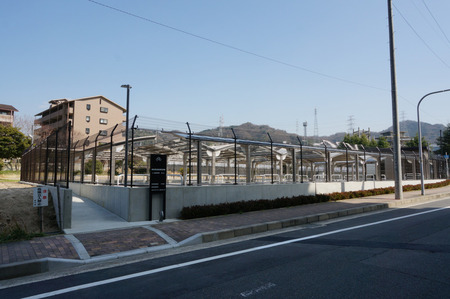 津田東自転車駐輪場130319-02