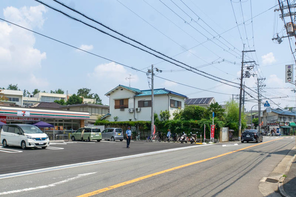 セブンイレブン-1908021-2