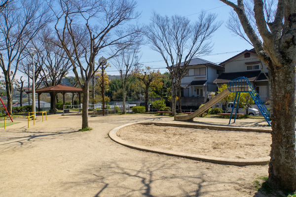 尊延寺公園-20040712