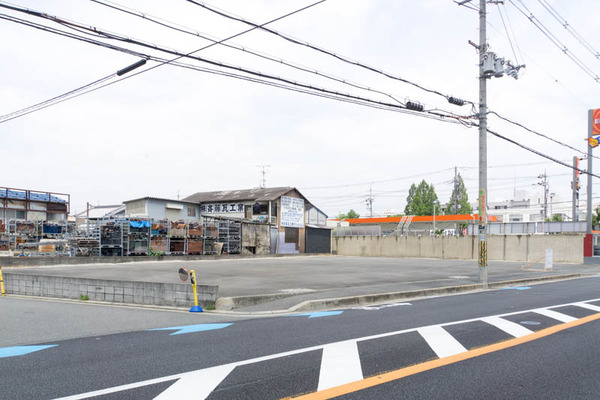 ドコモショップ-1806096