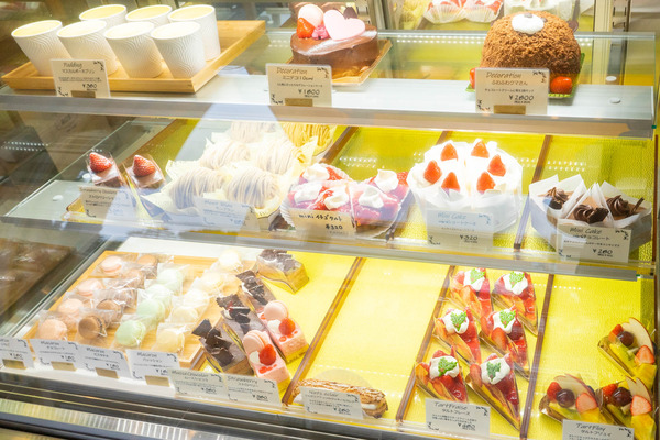 ストロベリー-2101121