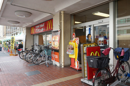 マクドナルド枚方イズミヤ店131026-03