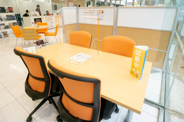 20201103カローラ大阪枚方中央店(小)-13