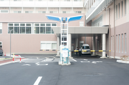 男山病院駐車場-1410219