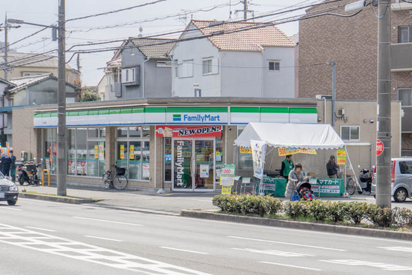 ファミリーマート2-1803011