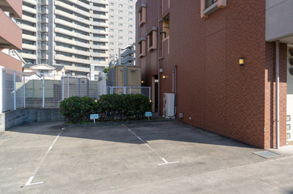 津田駐車場