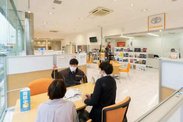 20201103カローラ大阪枚方中央店(小)-22