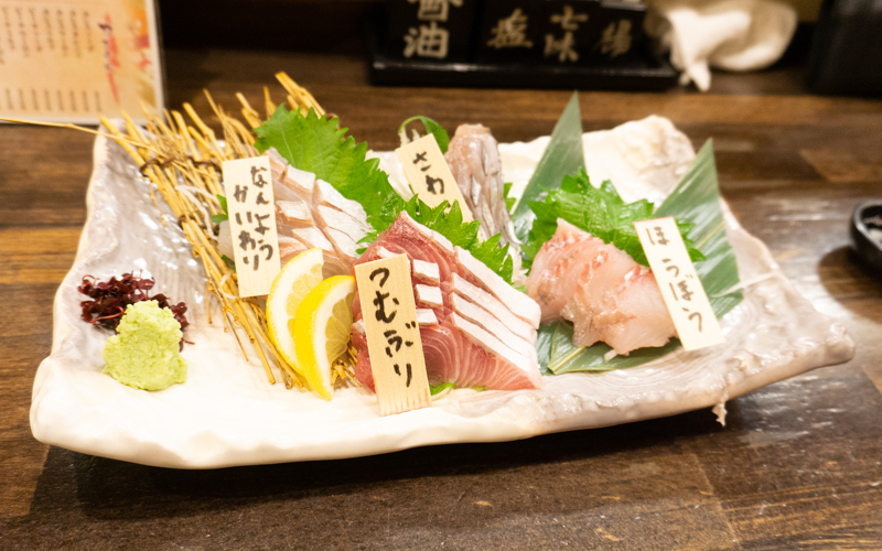 店主さんがノリノリで写真を撮らせてくれる松井山手 ばんば家 は魚にめっちゃ自信ある 2人で3000円まで 枚方つーしん