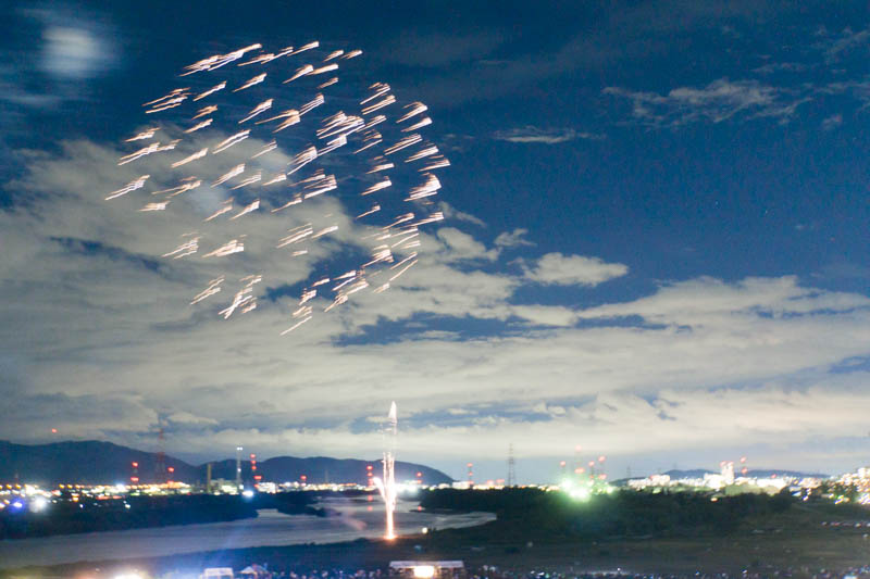 鍵屋別館からみた枚方の花火のようす 守口も少しだけみえた 枚方つーしん