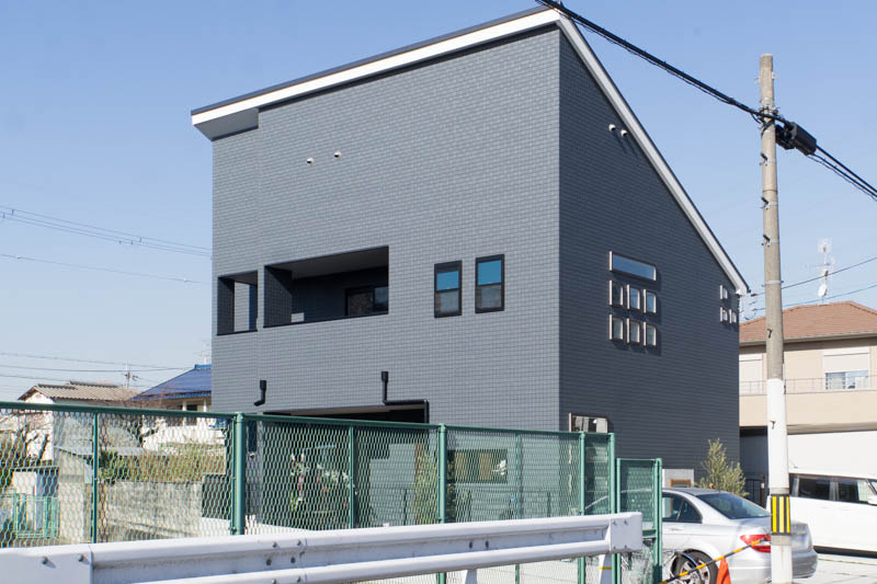 北片鉾町の美容室 Rish Hair が斜め向かいに移転してる 枚方つーしん